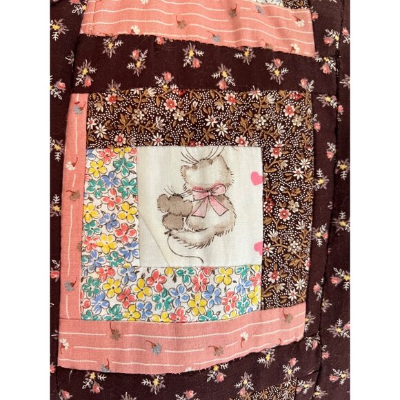 Vintage Handmade Quilt Jacket Brown Pink Floral Cat Mouse Zip Pockets Cottage - Picture 3 of 11